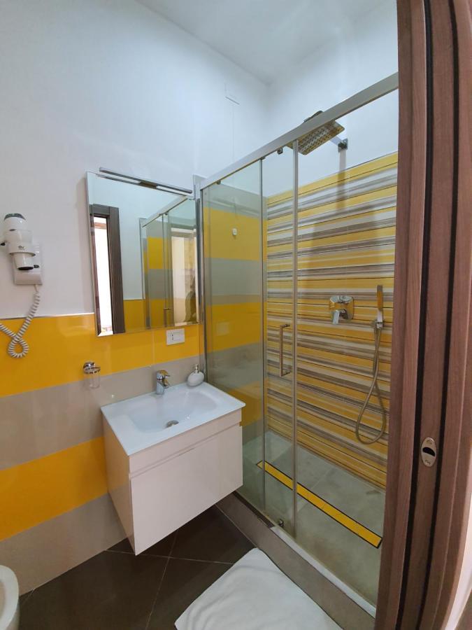 Ari Guest House Специя Экстерьер фото