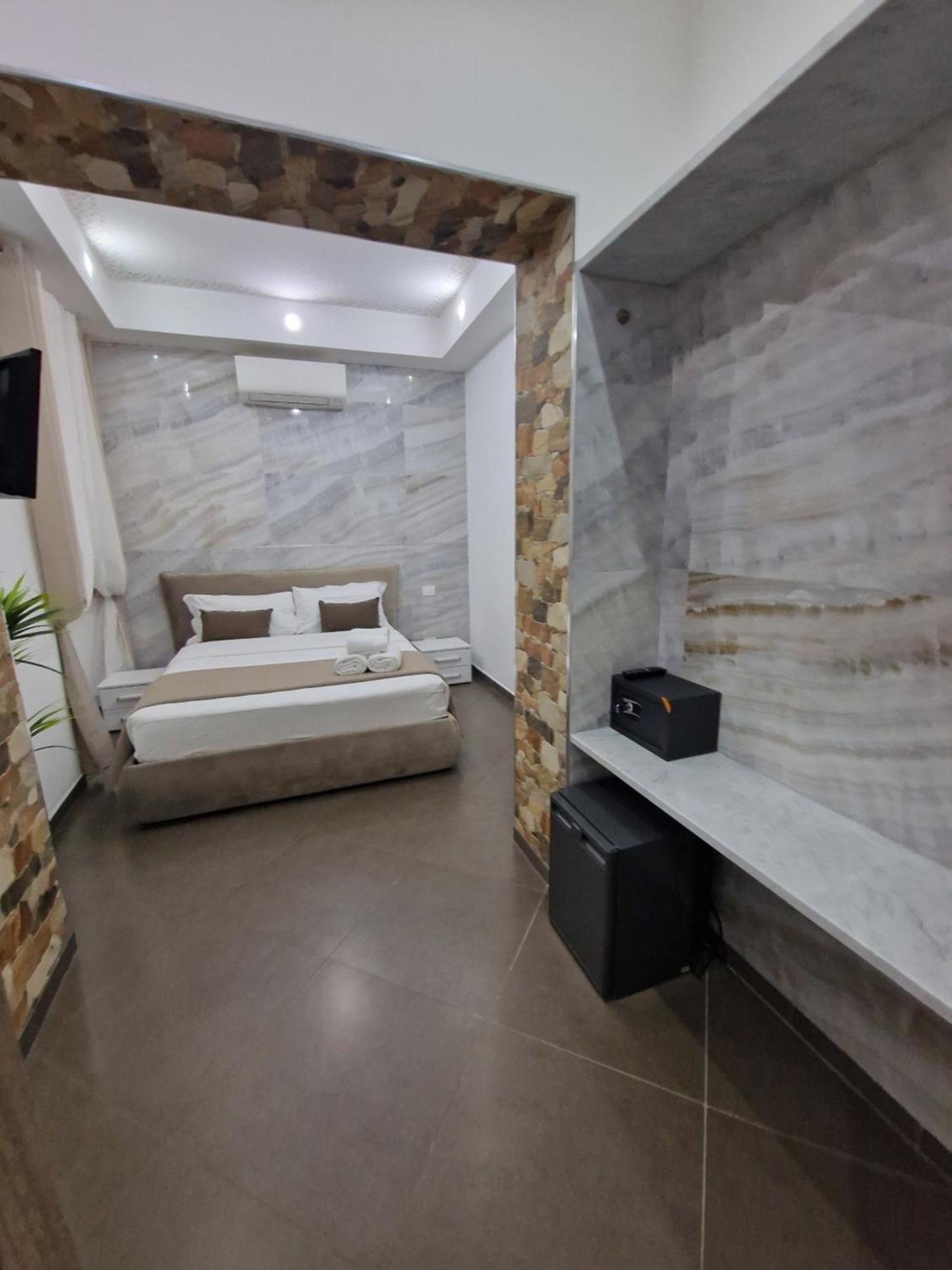 Ari Guest House Специя Экстерьер фото